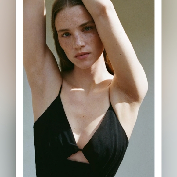 Zara Cut Out Midi Dress - Picture 2 of 5